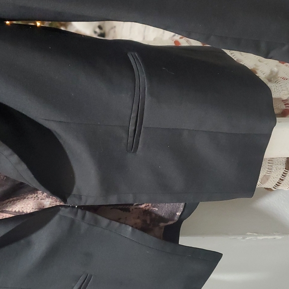 Ted Baker Beautiful Black Blazer!! SIZE 2 - Picture 3 of 12